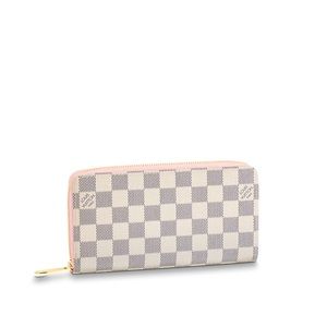 Brand New Louis Vuitton Zippy Wallet